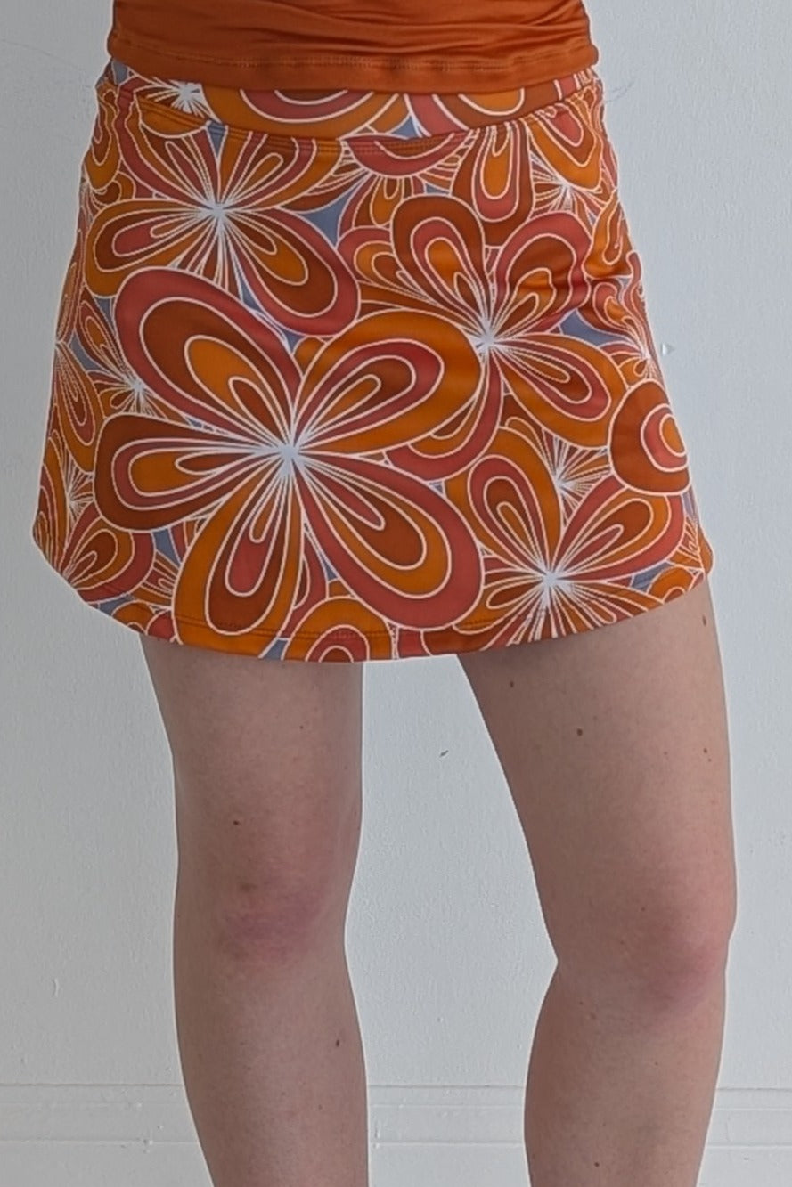 Charlotte-Harvest-Groovy Flowers