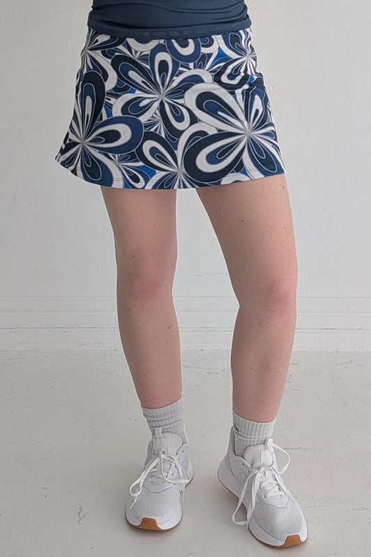 Charlotte-Sapphire-Groovy Flowers