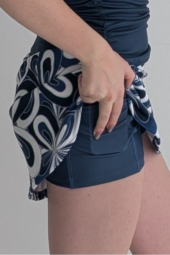 Charlotte-Sapphire-Groovy Flowers