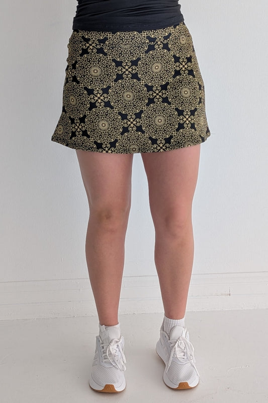 Charlotte-Gold Rush-Tapestry