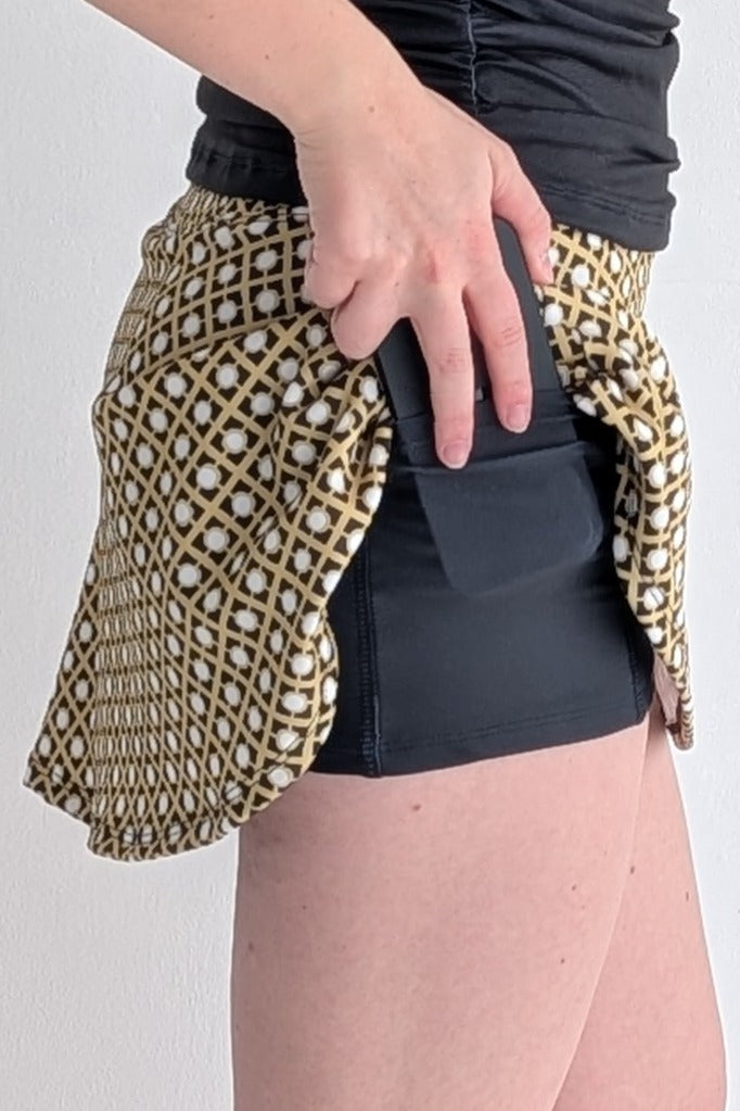 Dolly-Gold Rush-Dot Dot Dot