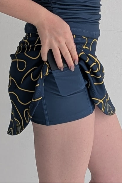 Dolly-Sapphire Glow-Scribbles