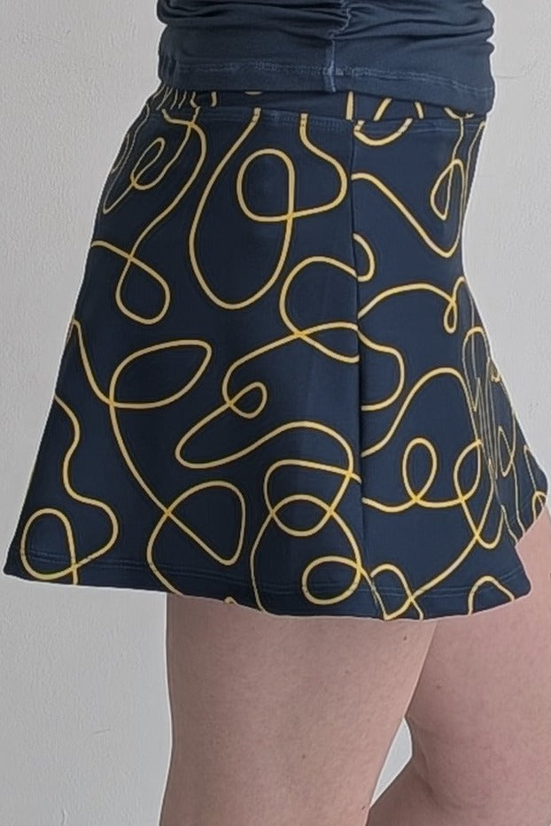 Dolly-Sapphire Glow-Scribbles