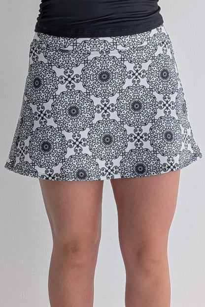 Dolly-Eclipse-Tapestry