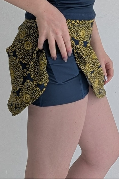 Dolly-Sapphire Glow-Tapestry