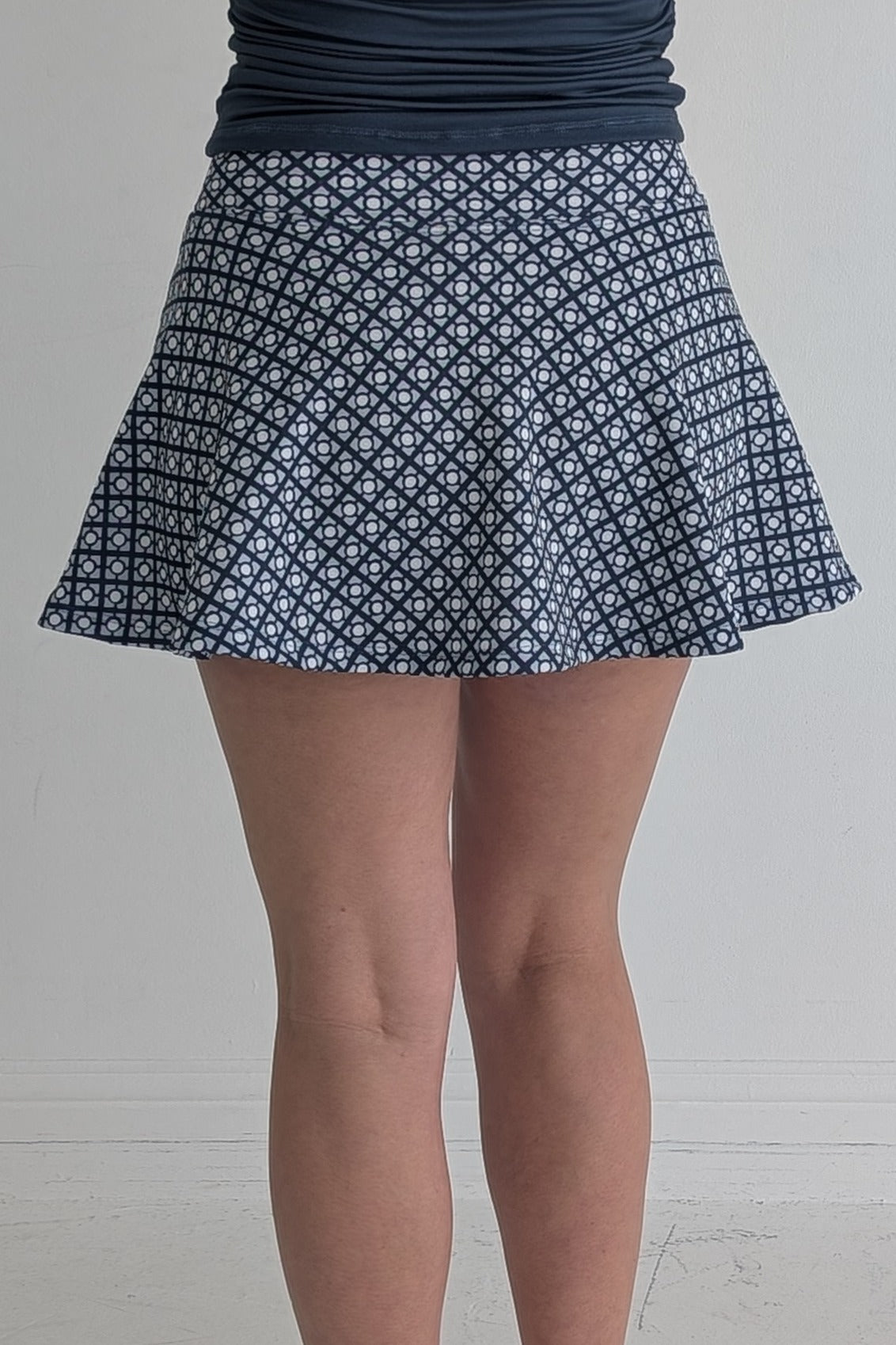 Farrah-Sapphire-Dot Dot Dot