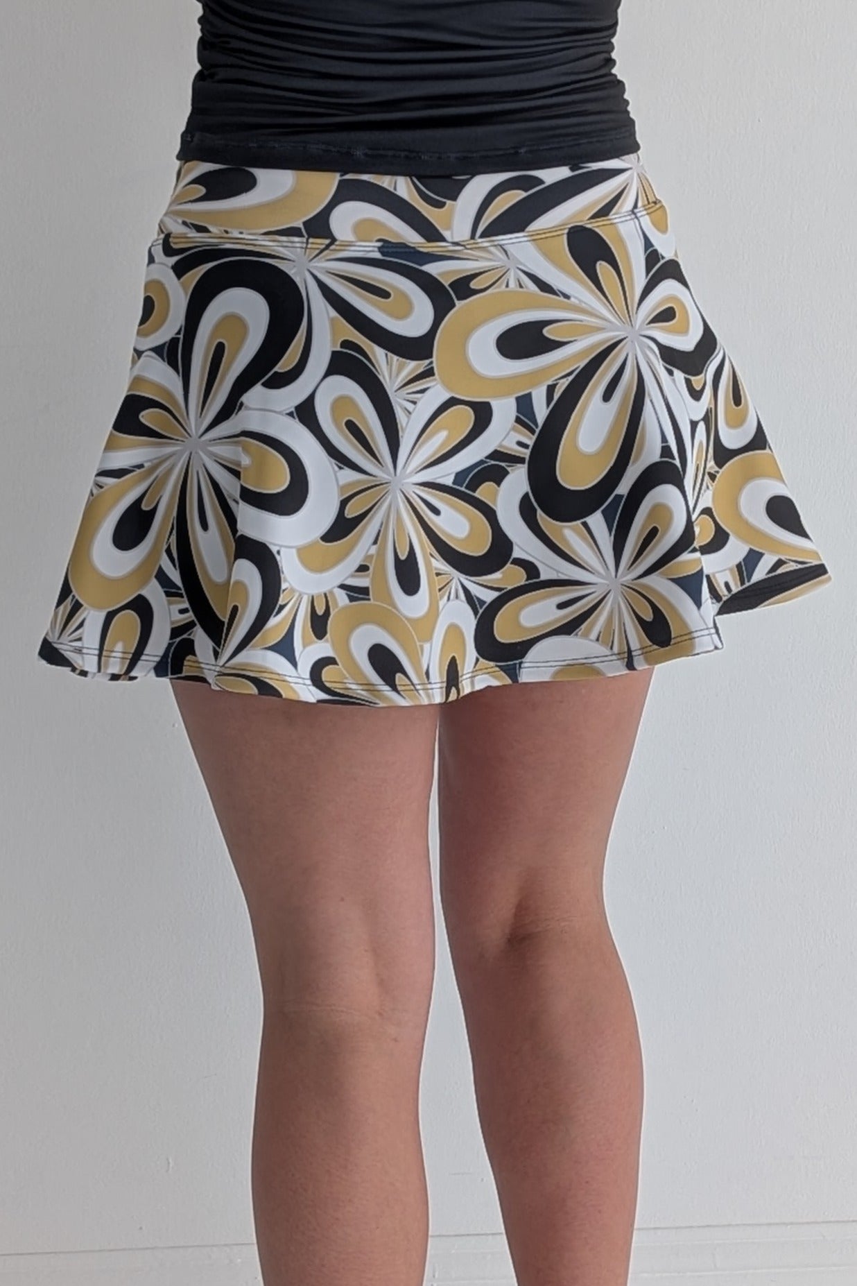 Farrah-Gold Rush-Groovy Flowers