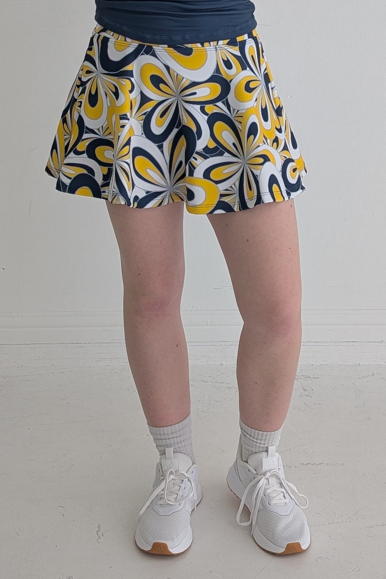 Farrah-Sapphire Glow-Groovy Flowers